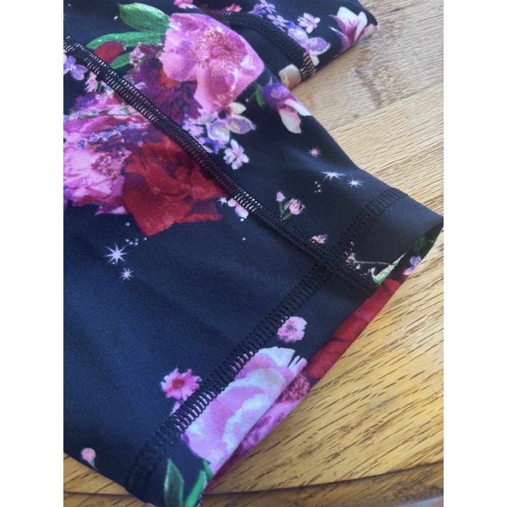 Victoria's Secret NWT On Point, Flow Athletic Pants Size XL Floral Multicolor - Picture 4 of 4